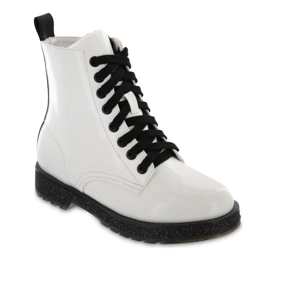 MIA giuletta glitter sole boot white NWT